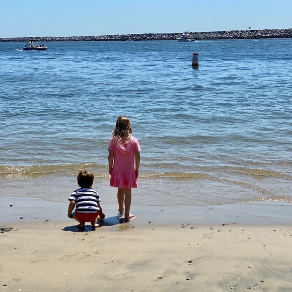 Meet your Posher, Nicole - Picture 1 of 1